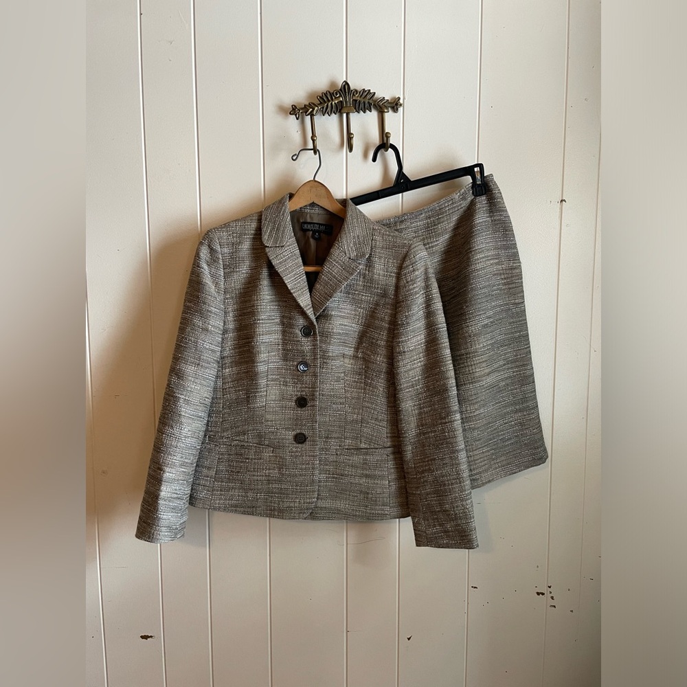 Lafayette 148 Wool Skirt Set